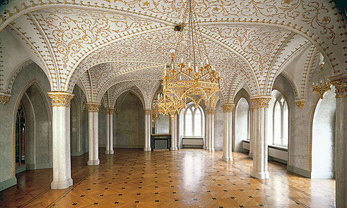 external link to the Marble Hall at Rosenau Palace